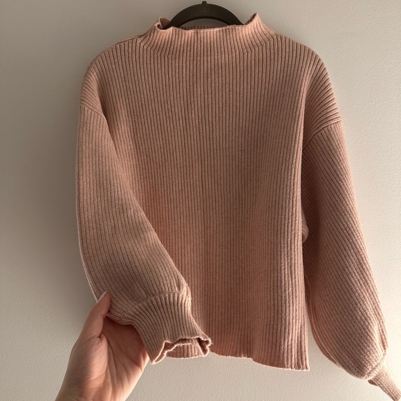 NWOT Line & Dot Alder Sweater in light pink, size: L - Picture 3 of 5